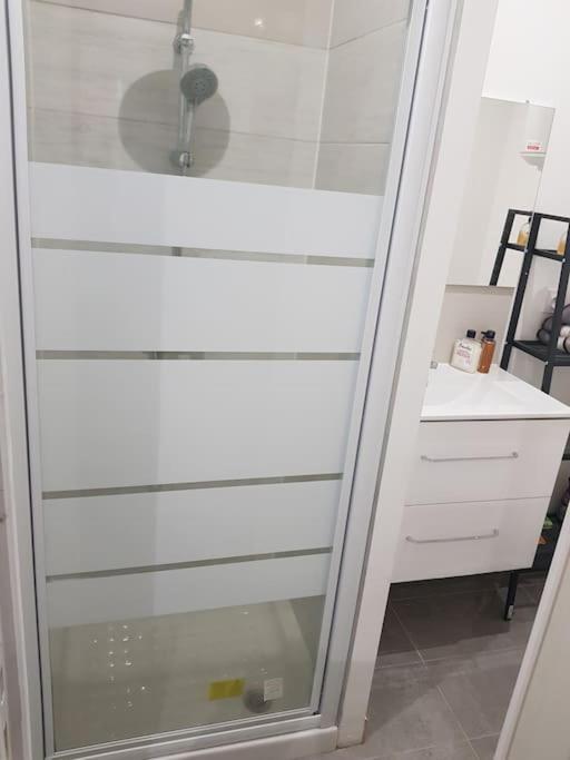 Cozy Apartment, Airport Cdg Exhibition Parc 14 Min Tremblay-en-France Luaran gambar